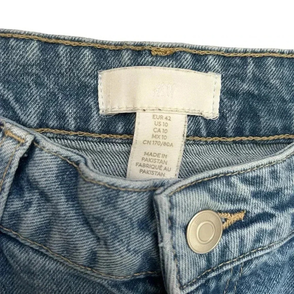 H&M - Straight Leg - High Waisted Mom Jean - Picture 9 of 9